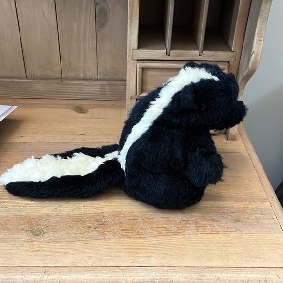 Folkmanis Furry Folks Skunk Puppet Plush Hand Teacher Preschool - Picture 4 of 7
